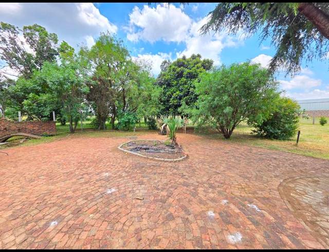 FARM FOR SALE IN NELSONIA